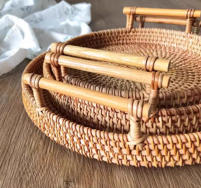 Rotan dienblad handgevlochten voor decoratie en serveren